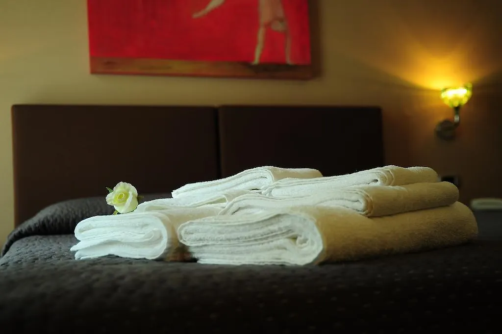 فندق مبيت وإفطار كاتانيا Sangiuliano114 B&B